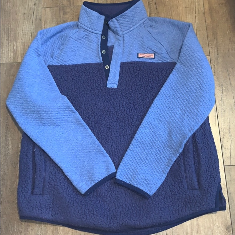 Vineyard Vines pullover